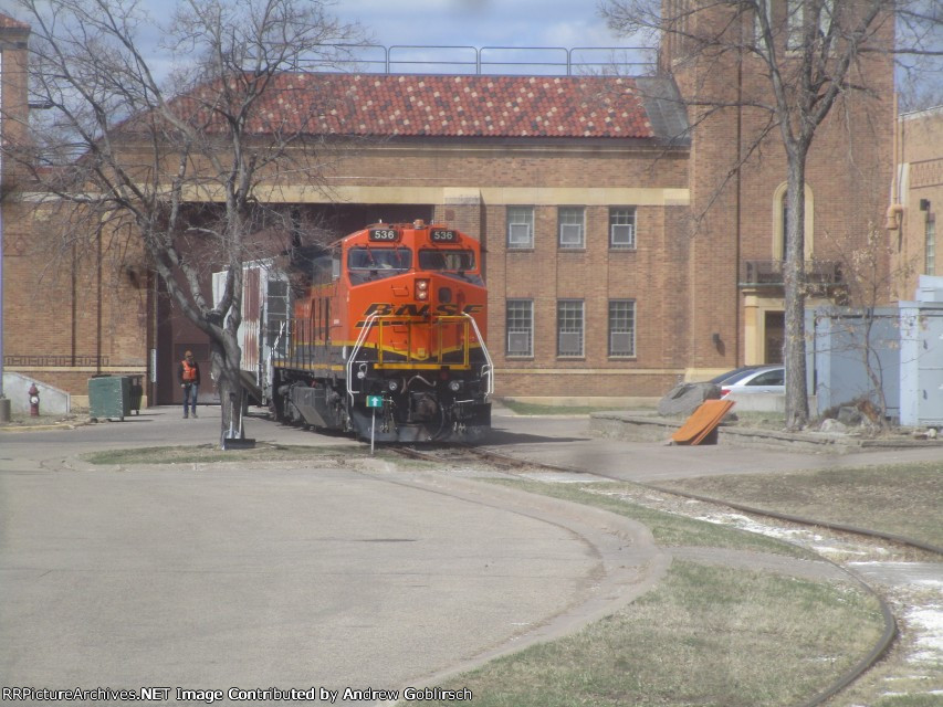 BNSF 536